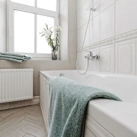 Ausekla Deluxe * Ryga