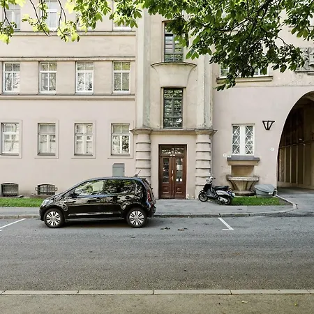 Daire Ausekla Deluxe Riga